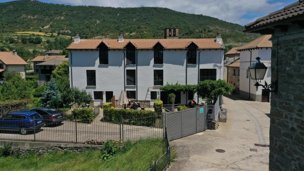 Casas Pirineos Apartment Sabinanigo Exterior photo